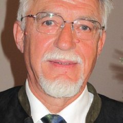 Dipl.-Theologe Hans Fellner